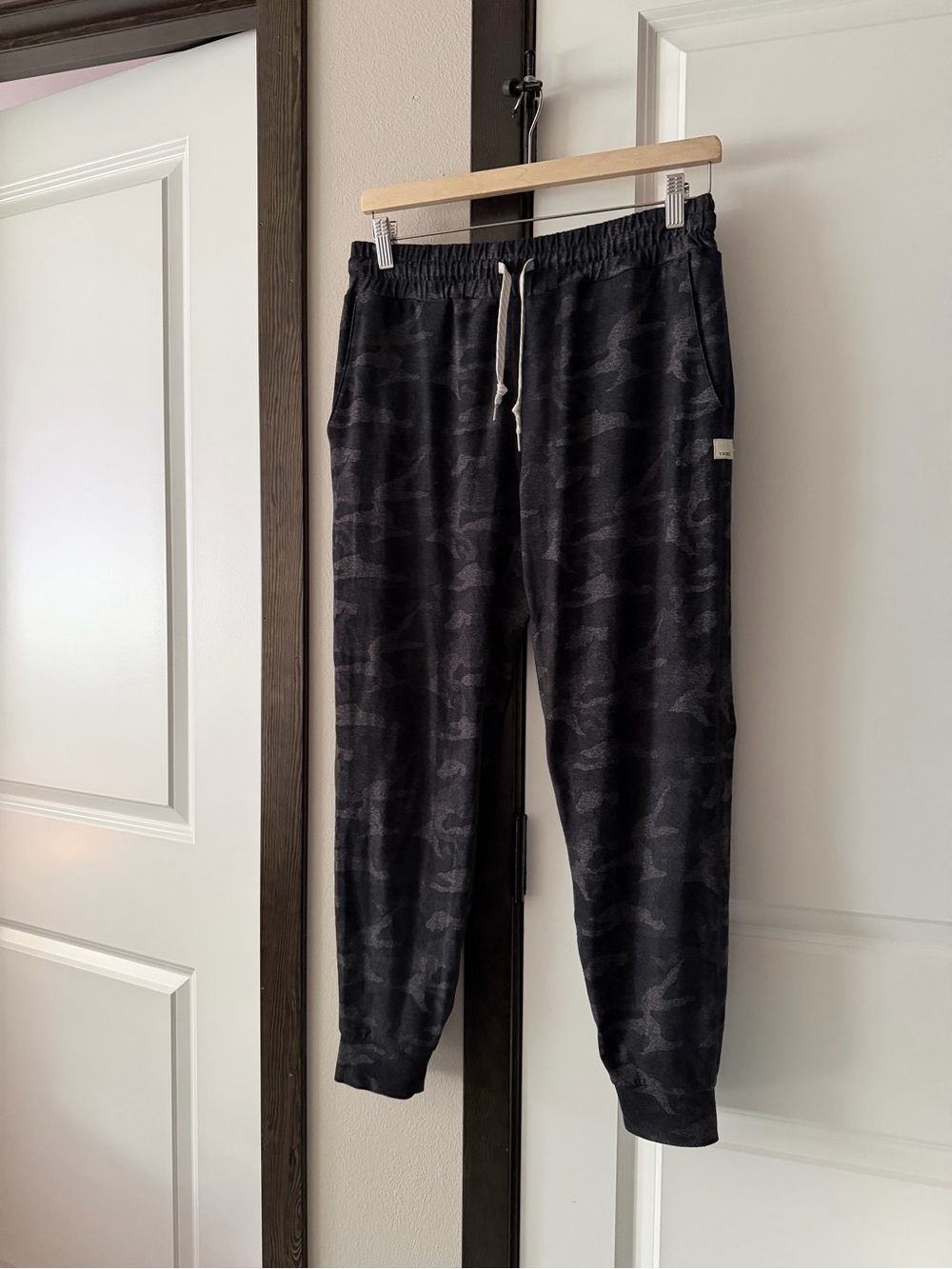 Vuori Women's Performance Joggers